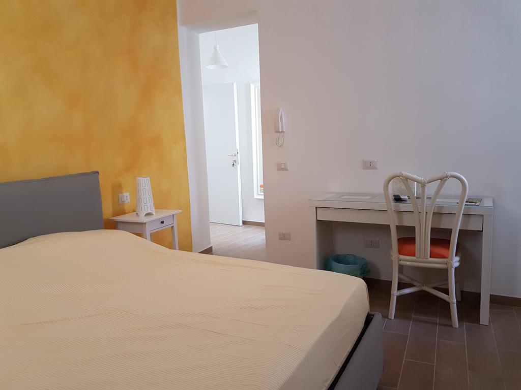Sant'Agostino Suites & Rooms Мадзара дел Вало Екстериор снимка