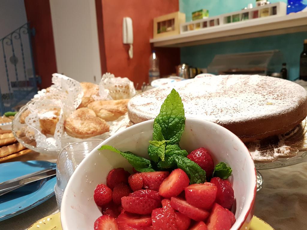 Sant'Agostino Suites & Rooms Мадзара дел Вало Екстериор снимка