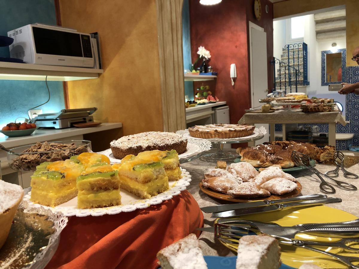 Sant'Agostino Suites & Rooms Мадзара дел Вало Екстериор снимка